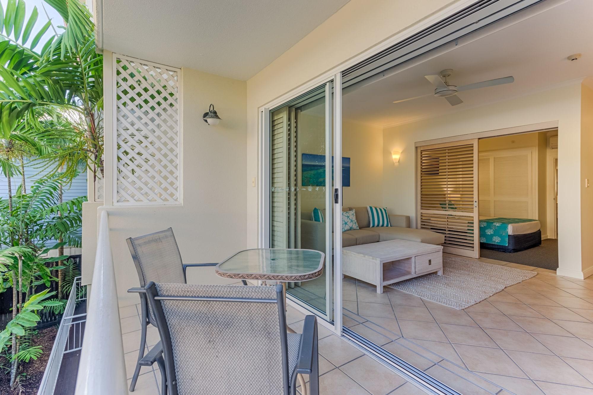 Macrossan House Boutique Holiday Apartments Порт Дъглас Екстериор снимка