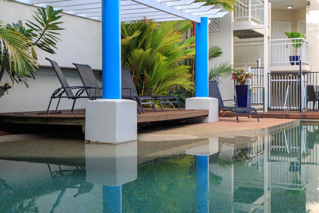 Macrossan House Boutique Holiday Apartments Порт Дъглас Екстериор снимка