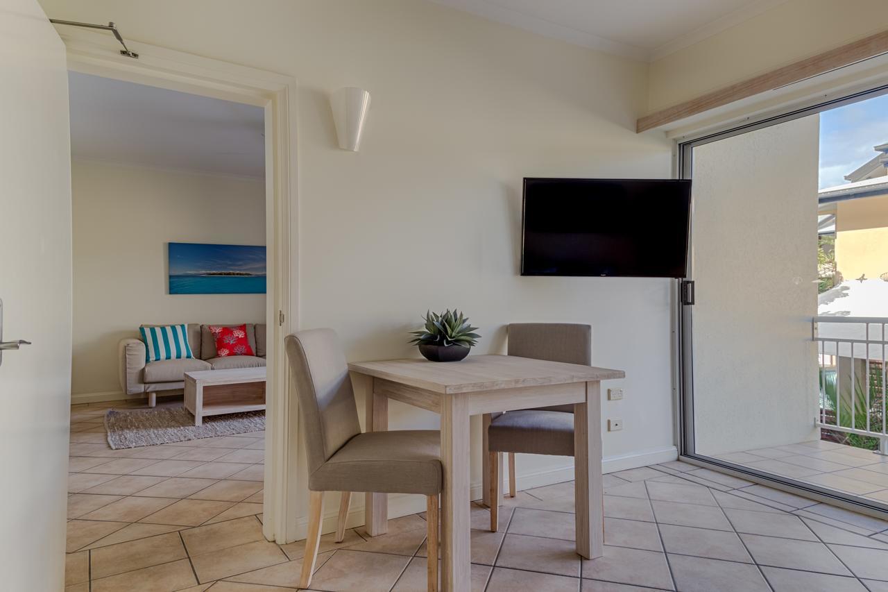 Macrossan House Boutique Holiday Apartments Порт Дъглас Екстериор снимка
