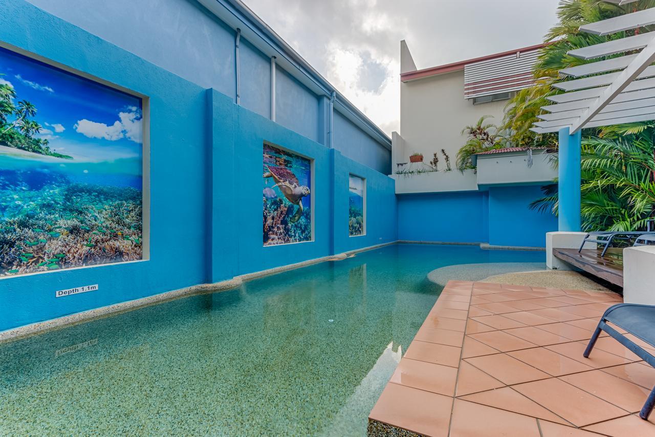 Macrossan House Boutique Holiday Apartments Порт Дъглас Екстериор снимка