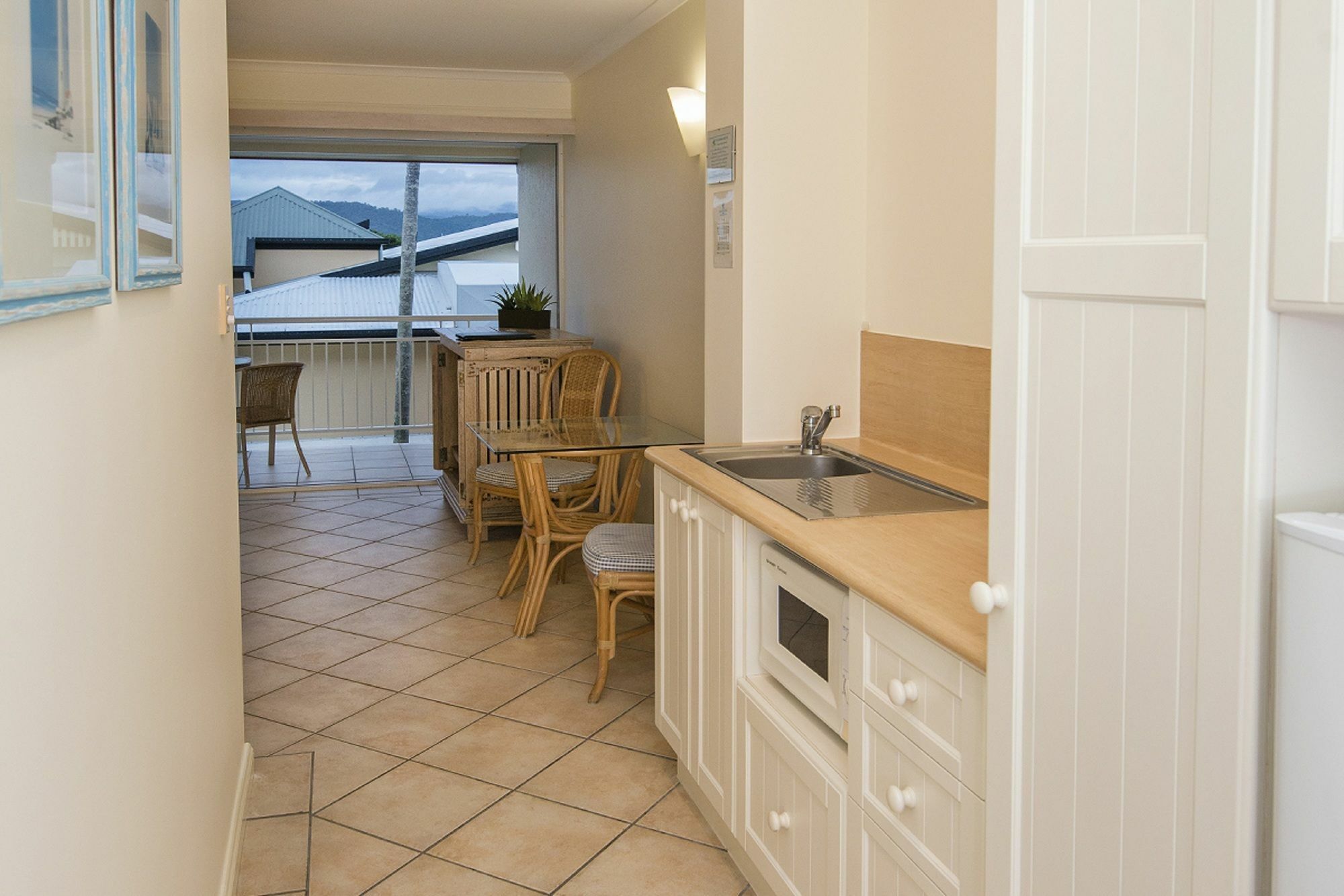 Macrossan House Boutique Holiday Apartments Порт Дъглас Екстериор снимка